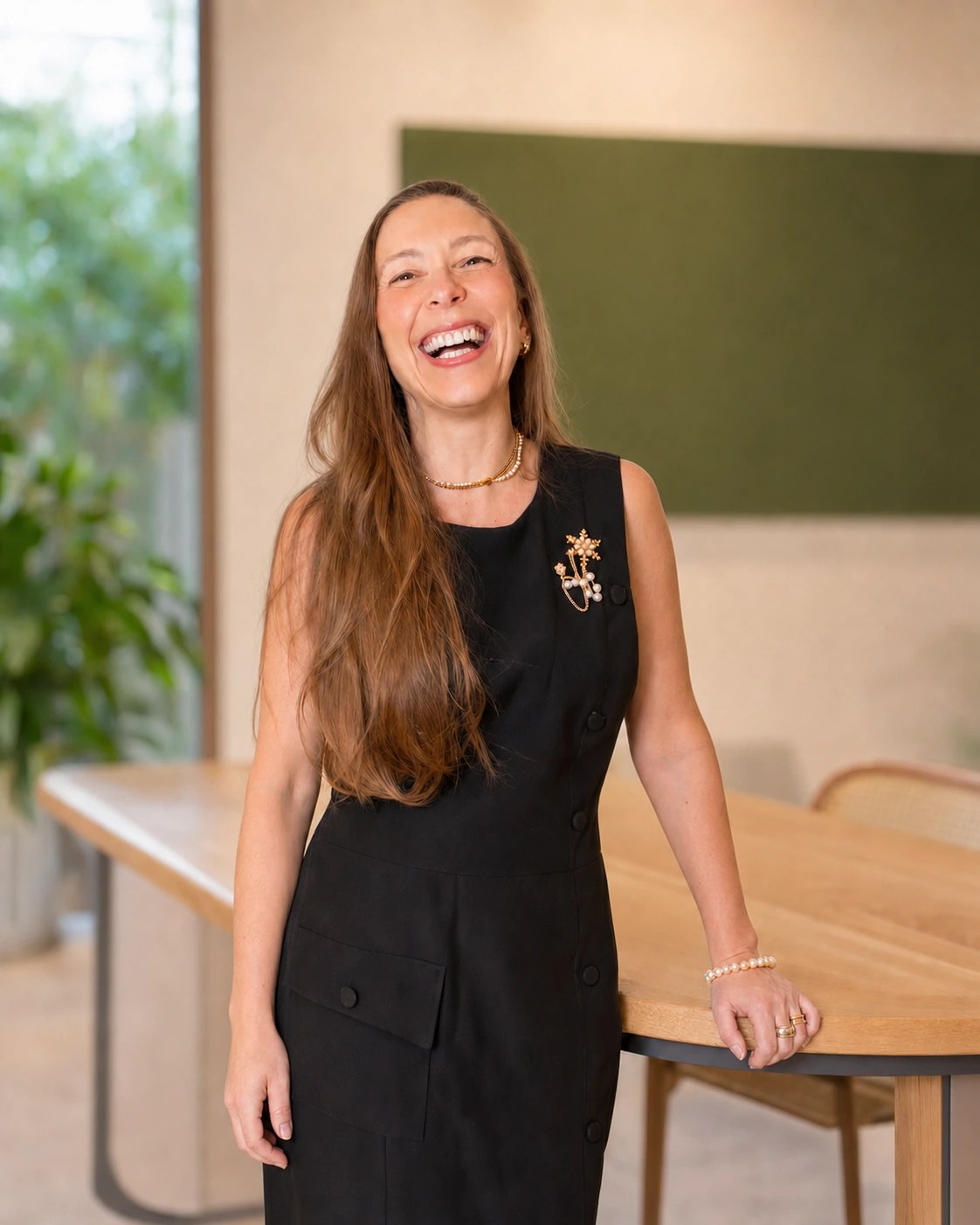 Pilar Moretzsohn sorrindo, retrato